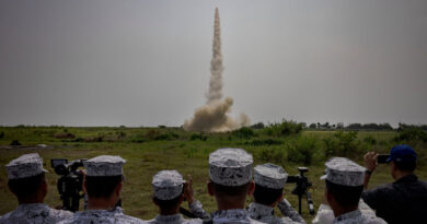 Facing China, the Philippines and U.S. Join in Biggest Military Drill Yet