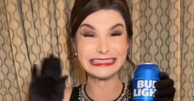 Bud Light Reportedly Preparing Huge Marketing 'Blitz' as Sales Crumble Due to Mulvaney Fiasco | The Gateway Pundit | by Mike LaChance