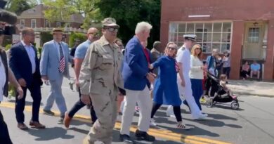 Hillary Clinton Appears to Steer Bill Clinton as They March in Chappaqua Memorial Day Parade (VIDEO) | The Gateway Pundit | by Cristina Laila