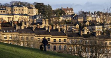 Brits are being offered no-deposit 100% mortgage loans for the first time since 2008