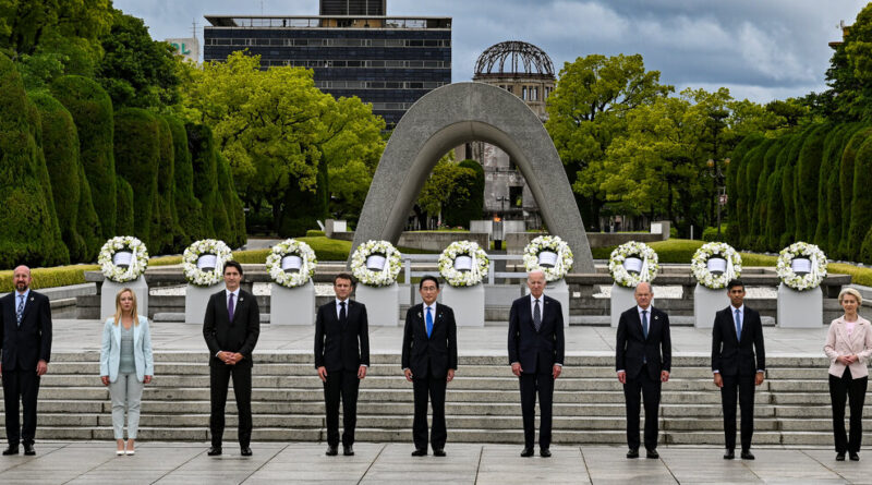 Video: G7 Leaders Lay Wreaths in Memory of Hiroshima Victims