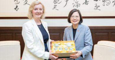 Britain’s Briefest Prime Minister Gets a Warmer Welcome in Taiwan