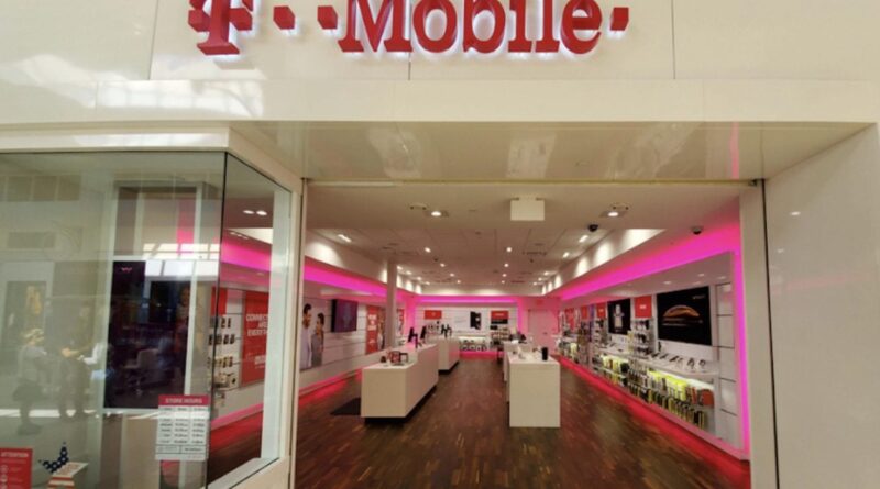 T-Mobile is Latest Retailer to Close Flagship Store in Downtown San Francisco | The Gateway Pundit | by Mike LaChance