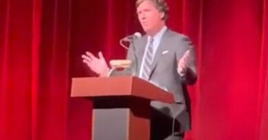 Tucker Carlson Gets Standing Ovation in First Public Appearance Since Leaving FOX News - Watch His Entire Speech Here! (VIDEO) | The Gateway Pundit | by Mike LaChance