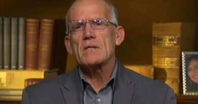 Victor Davis Hanson: The Left is Waging a Cultural Revolution Against Traditional America (VIDEO) | The Gateway Pundit | by Mike LaChance