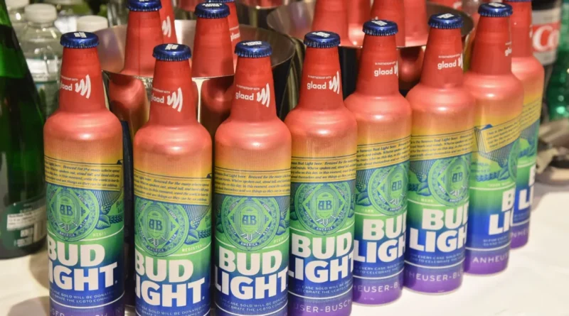 Do They Have Any Fans Left? 'Extinct' Bud Light Now Facing Second Boycott, But from Leftists This Time | The Gateway Pundit | by Bryan Chai, The Western Journal