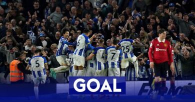 Alexis Mac Allister scores a penalty deep into second-half stoppage time to seal a 1-0 win for Brighton against Manchester United.