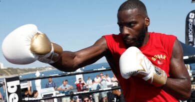 Richard Riakporhe: Lawrence Okolie will need a knockout to beat Chris Billam-Smith on Saturday