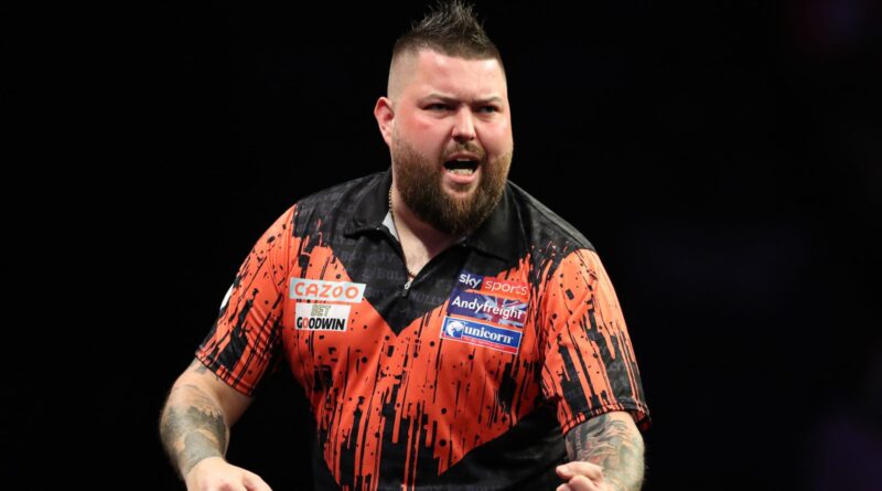 Premier League Darts: Michael Smith defeats Nathan Aspinall, Michael van Gerwen and Jonny Clayton to win in Manchester