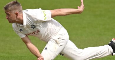 The Ashes: England's Olly Stone to undergo scan after hamstring injury for Nottinghamshire