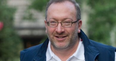 Seth Klarman says investors face the challenge of an 'everything bubble'