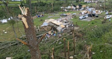 1 dead, nearly 2 dozen injured after multiple tornadoes sweep through Mississippi