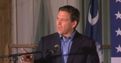 Ron DeSantis Responds to Deranged Heckler Calling Him a "F**king Fascist" for Protecting Children - Crowd Erupts in Applause (VIDEO) | The Gateway Pundit | by Cullen Linebarger