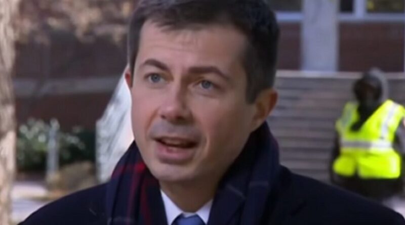 Senate Republican Introduces Bill to Keep Pete Buttigieg From Flying Private Jets | The Gateway Pundit | by Mike LaChance | 38