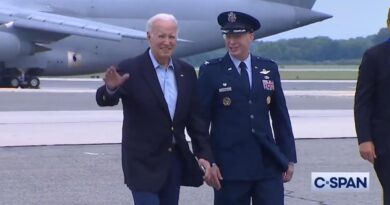 Biden Ignores Reporters Amid Cocaine Scandal as He Takes Off to Europe (VIDEO) | The Gateway Pundit | by Cristina Laila | 42