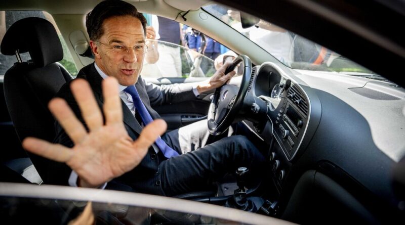 Mark Rutte, Netherlands Prime Minister, Says He Will Leave Politics