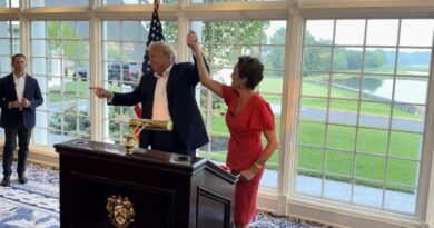 WATCH: President Trump Speaks at Kari Lake's Book Signing Event at Trump National Golf Club Bedminster - Crowd Chants "We Love Trump!" | The Gateway Pundit | by Jordan Conradson | 126