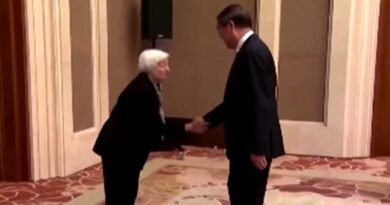 Biden Treasury Secretary Janet Yellen Blasted for Repeatedly Bowing to Her Chinese Counterpart in Beijing (VIDEO) | The Gateway Pundit | by Mike LaChance | 38