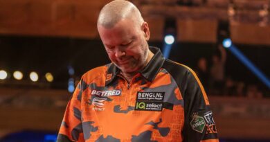 World Matchplay Darts: Raymond van Barneveld crashes out as former champions shine at Winter Gardens