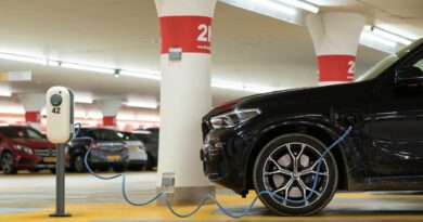 SURPRISE! New Report Reveals Electric Vehicles Will be Far More Expensive Without Government Incentives | The Gateway Pundit | by Mike LaChance