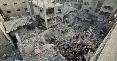 Video: Rescuers Search Rubble for Victims in Jabaliya