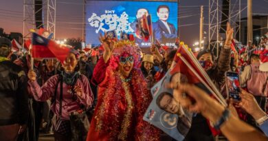 ‘Frozen Garlic!’ Taiwan Likes Its Democracy Loud and Proud