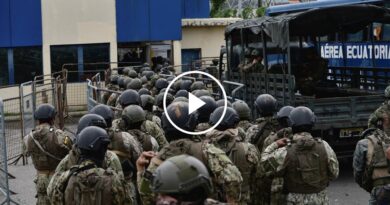 Video: Ecuadorean Law Enforcement Searches for Escaped Gang Leader